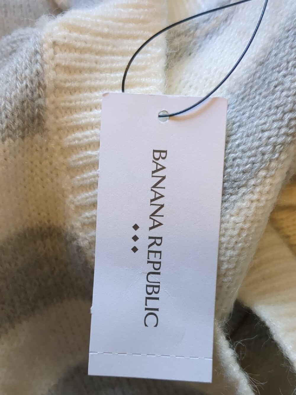 Banana Republic Striped Crewneck Sweater in Cream and Light Gray - Picture 7 of 9